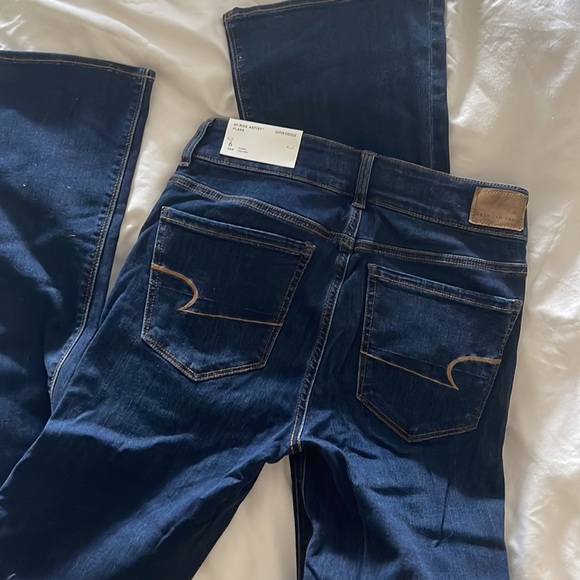 NWT American Eagle Hi-Rise Artist Flare Jean Size 6/28 X-Long - Picture 7 of 11